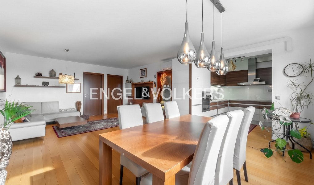 Prodej bytu 6+kk 161 m², Praha – fotka 1 z 19