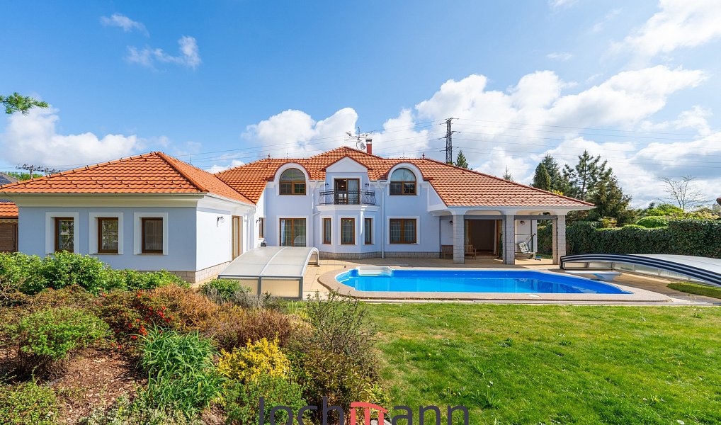 Prodej domu 351 m² s pozemkem 1 575 m², Litvínovice – fotka 1 z 15