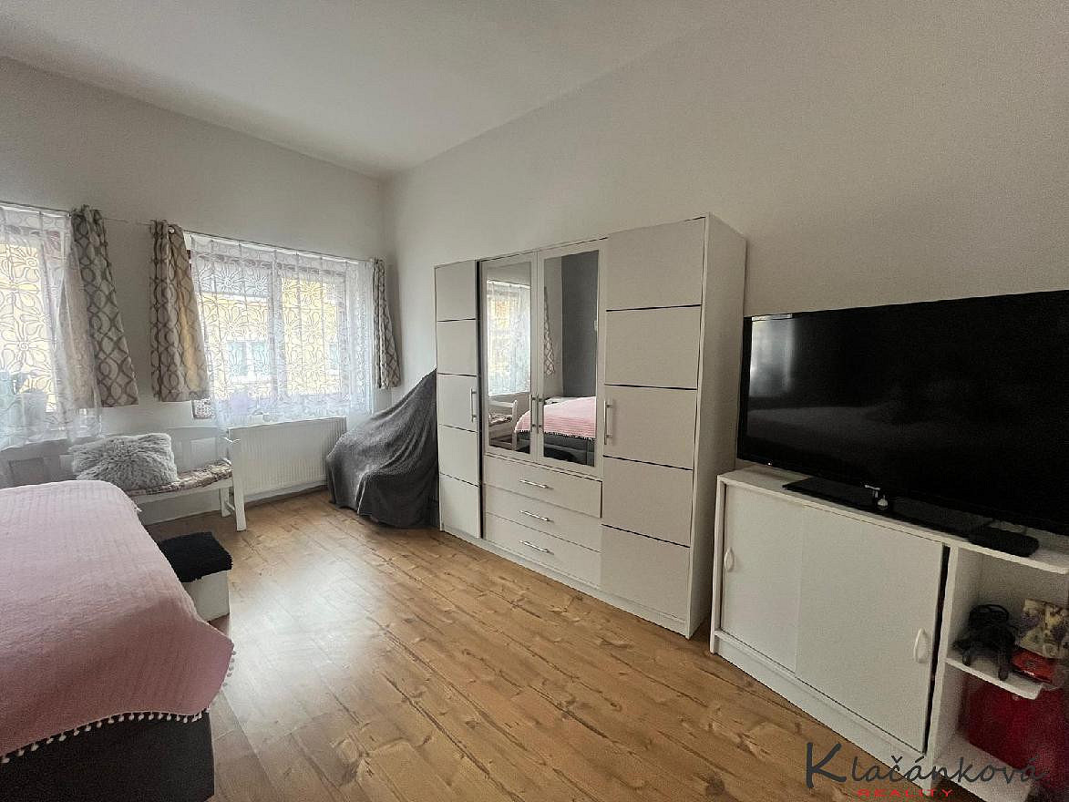 Prodej domu 250 m² s pozemkem 428 m² — photo 3