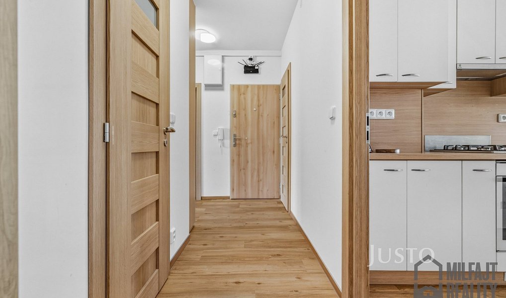 Prodej bytu 3+1 80 m², Liberec – náhled fotky 4