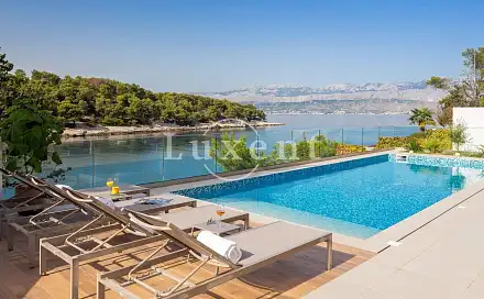 Prodej domu 300 m² s pozemkem 548 m², Brač, Chorvatsko