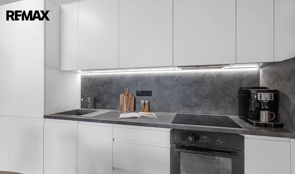 Prodej bytu 2+kk 46 m², Praha – náhled fotky 2