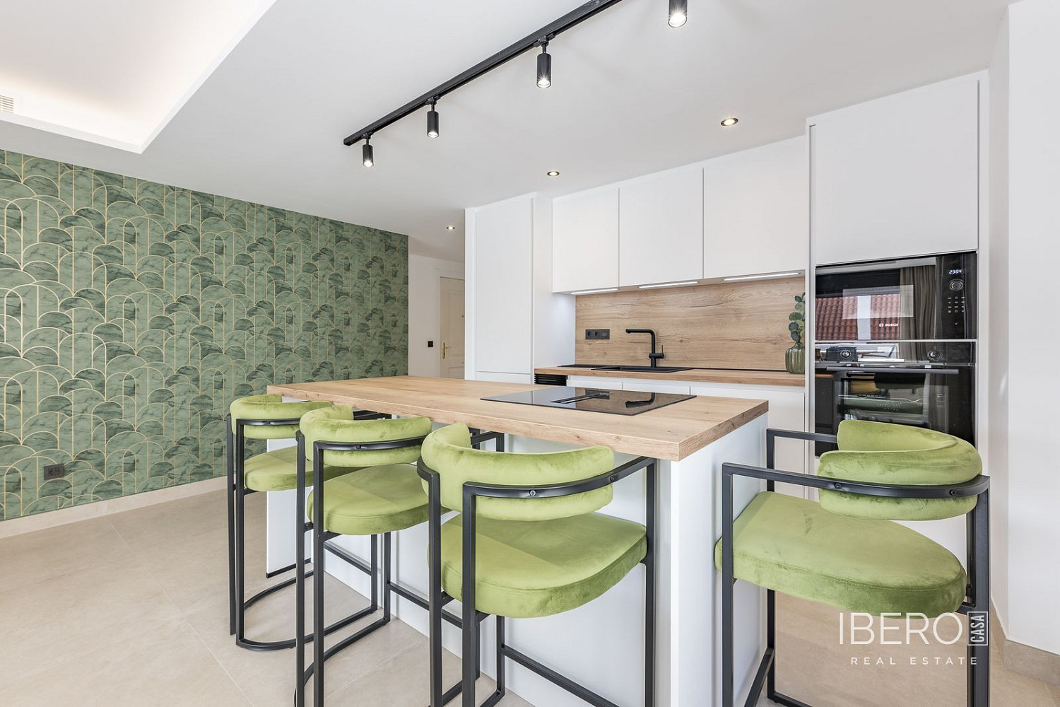 Piso 4+kk – Marbella, Nueva Andalucía - Vista 2