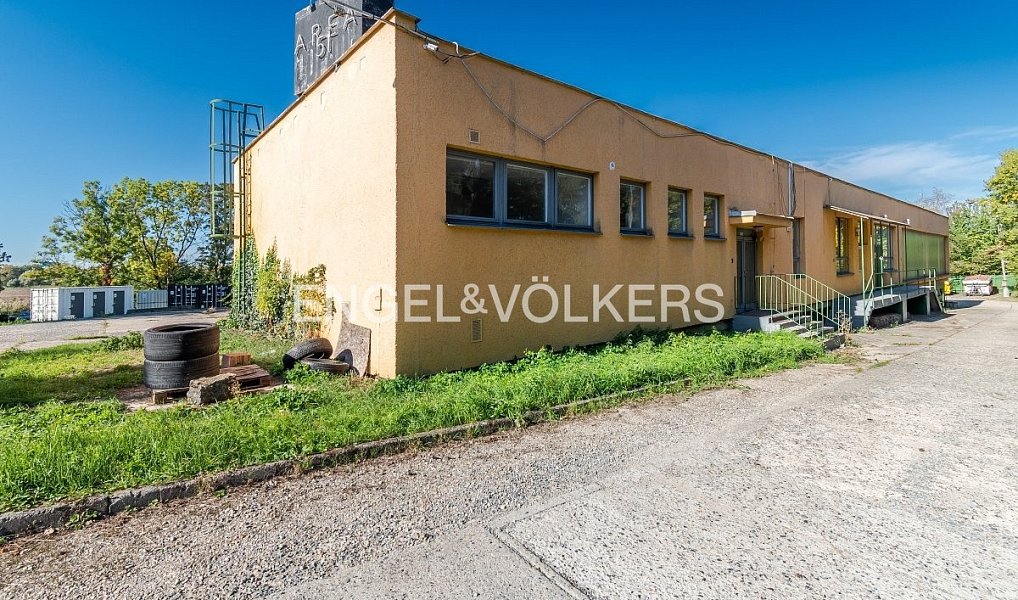 Pronájem komerčního prostoru, 500 m², Zličín - Praha 17, Praha