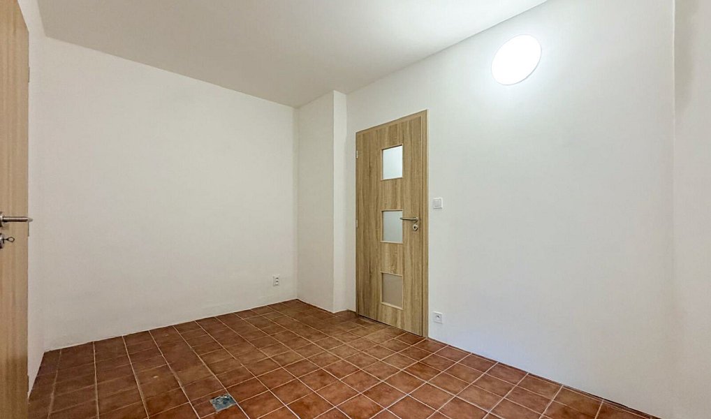 Pronájem bytu 2+kk 40 m², Sokolov – náhled fotky 17