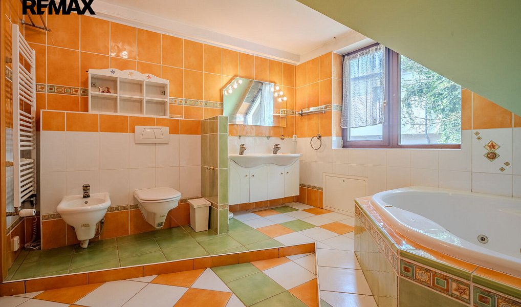 Prodej domu 220 m² s pozemkem 1 698 m², Šilheřovice – náhled fotky 15