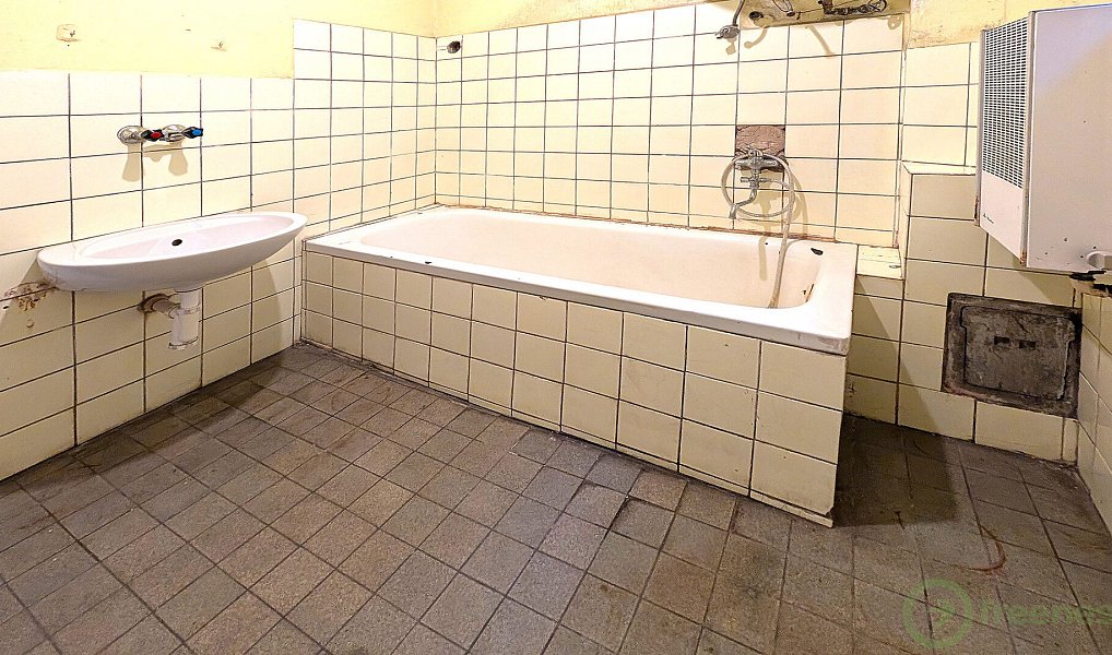Prodej domu 138 m² s pozemkem 492 m², Holice – náhled fotky 8