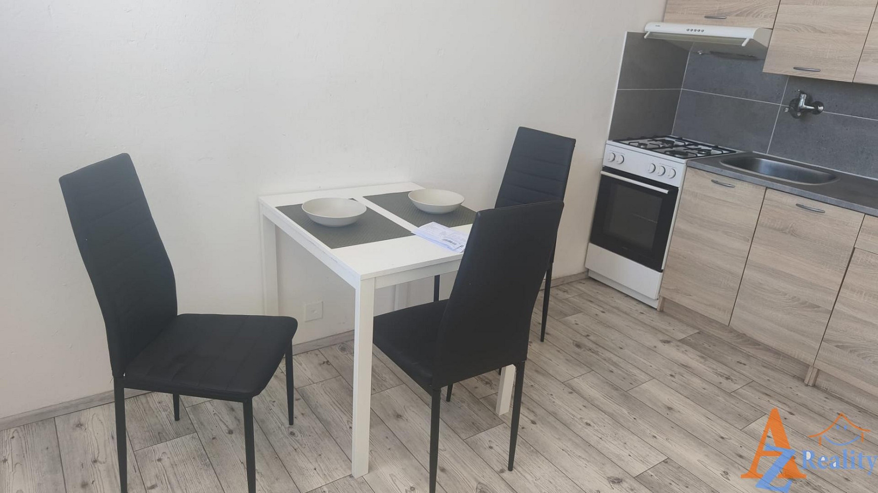 Pronájem bytu 1+1 35 m²