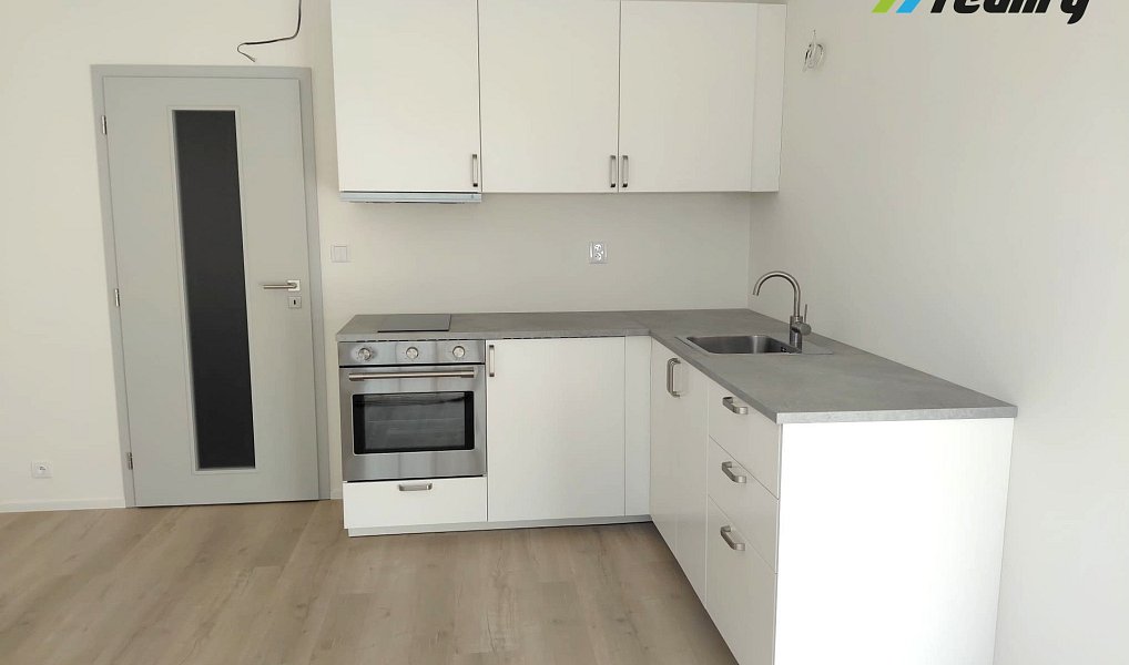 Pronájem bytu 1+kk 31 m², Lysá nad Labem – náhled fotky 3