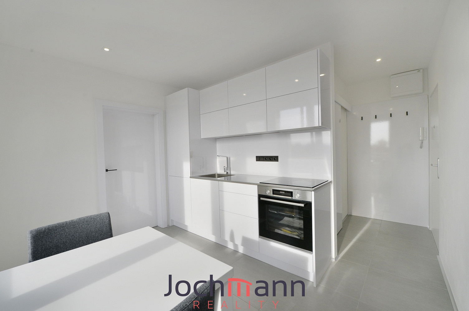 Pronájem bytu 2+1 45 m² — photo 2