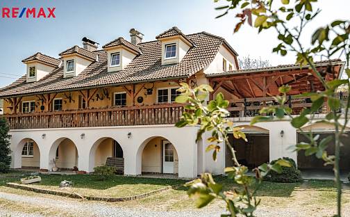 Prodej domu 211 m² s pozemkem 2 090 m², Městečko, okres Rakovník