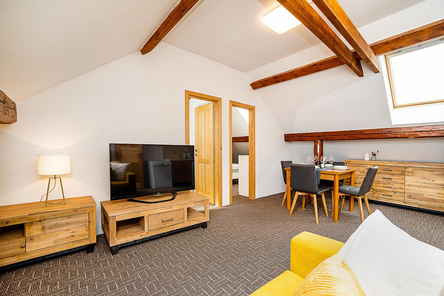 Prodej bytu 3+kk 76 m² – pohled 4