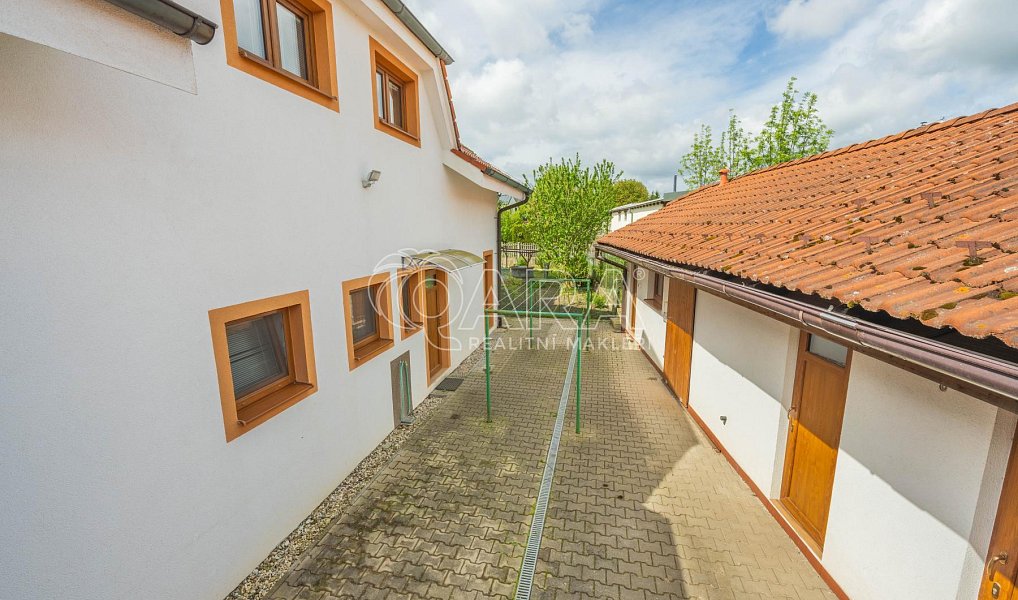 Prodej domu 362 m² s pozemkem 1 568 m², Zvánovice – náhled fotky 37