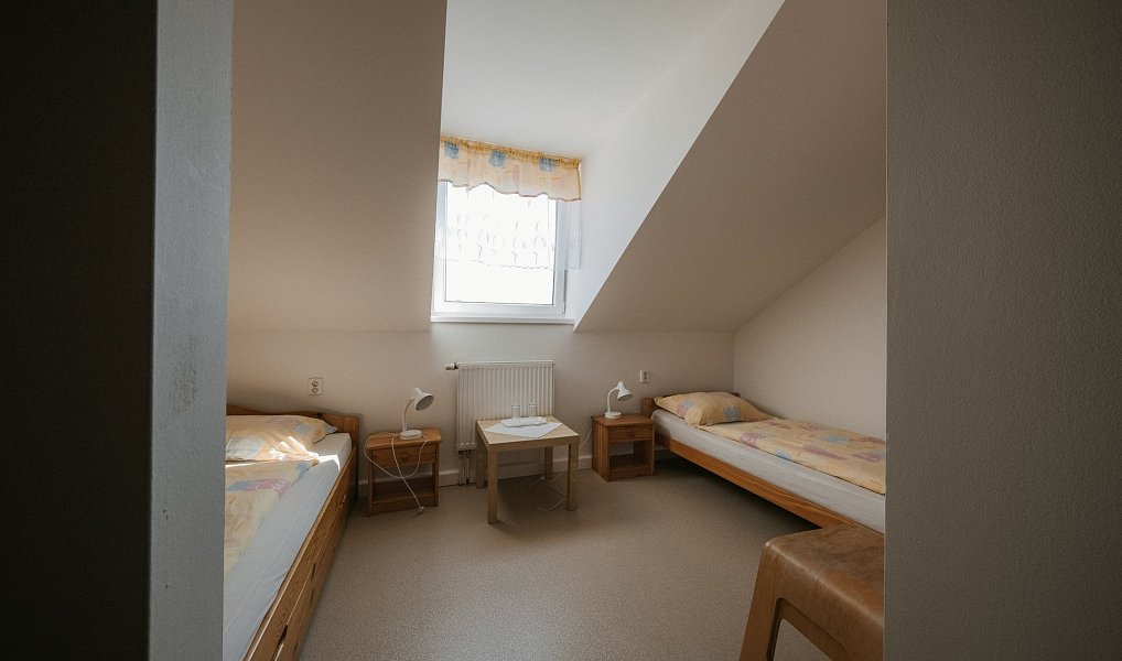 Prodej ubytovacího objektu 280 m², Suchý – náhled fotky 16
