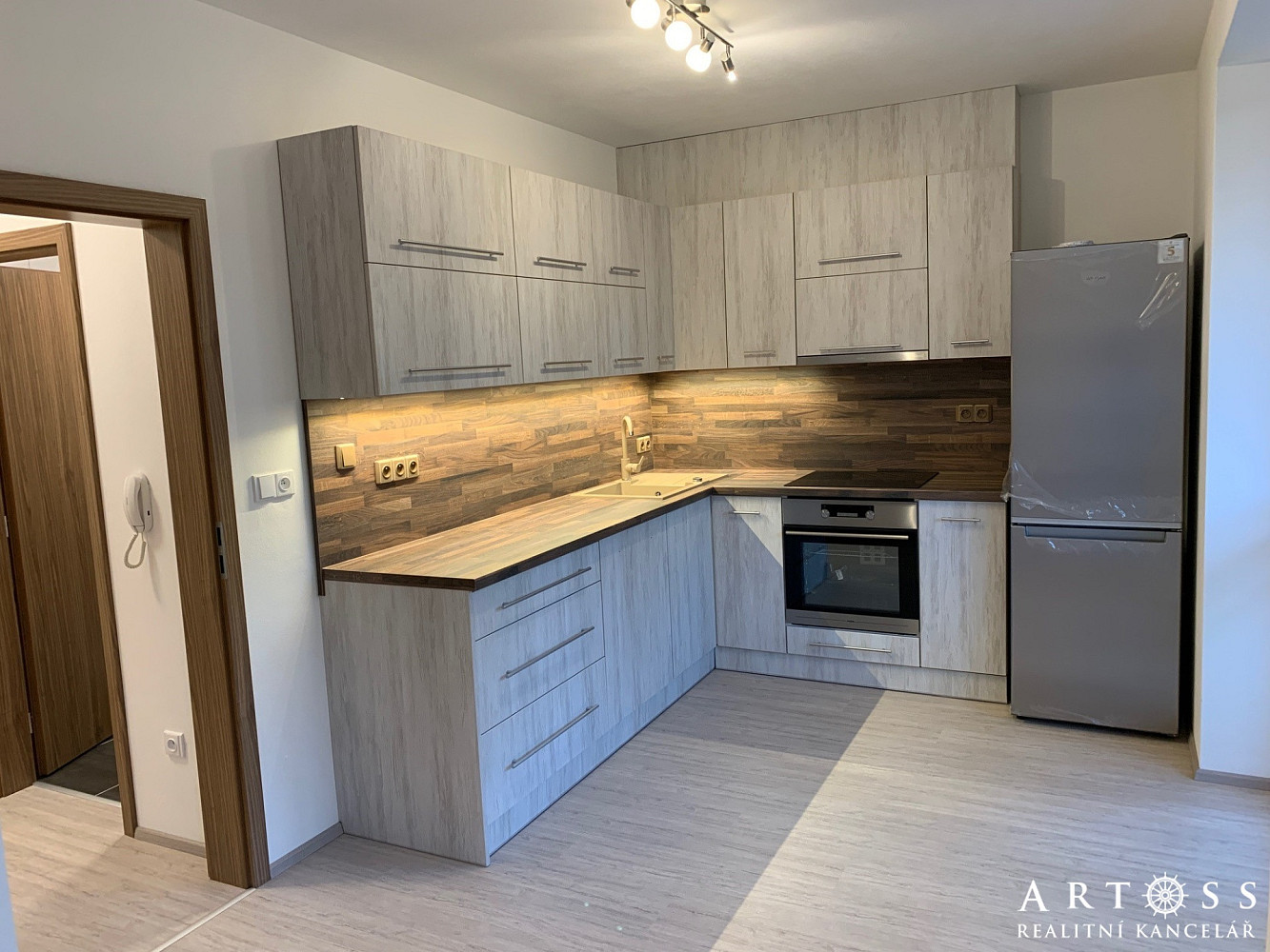 Pronájem bytu 1+1 33 m²