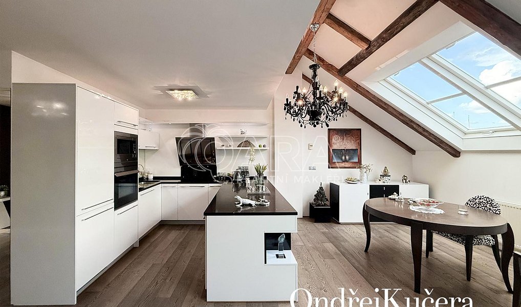 Prodej bytu 3+kk 122 m², Praha – náhled fotky 4