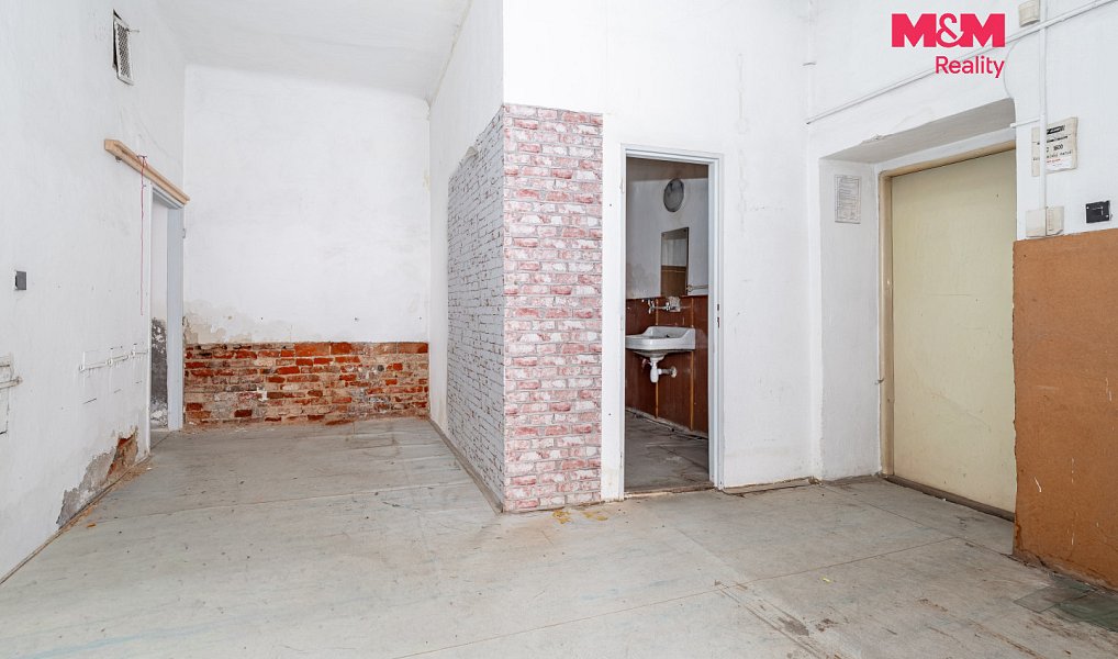 Prodej obchodních prostor 108 m², Jihlava – náhled fotky 12