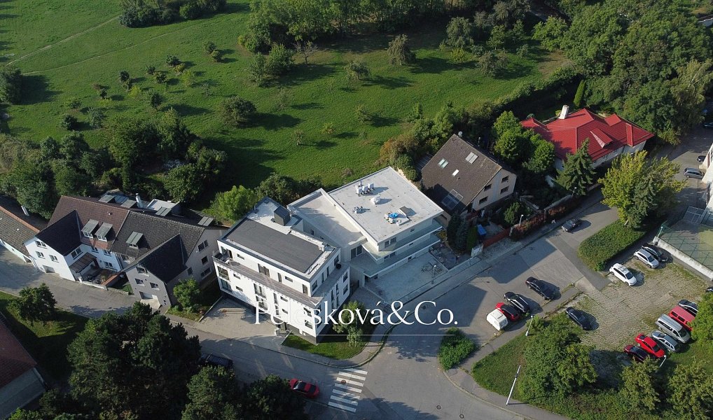 Prodej bytu 5+kk 169 m², Praha – náhled fotky 42