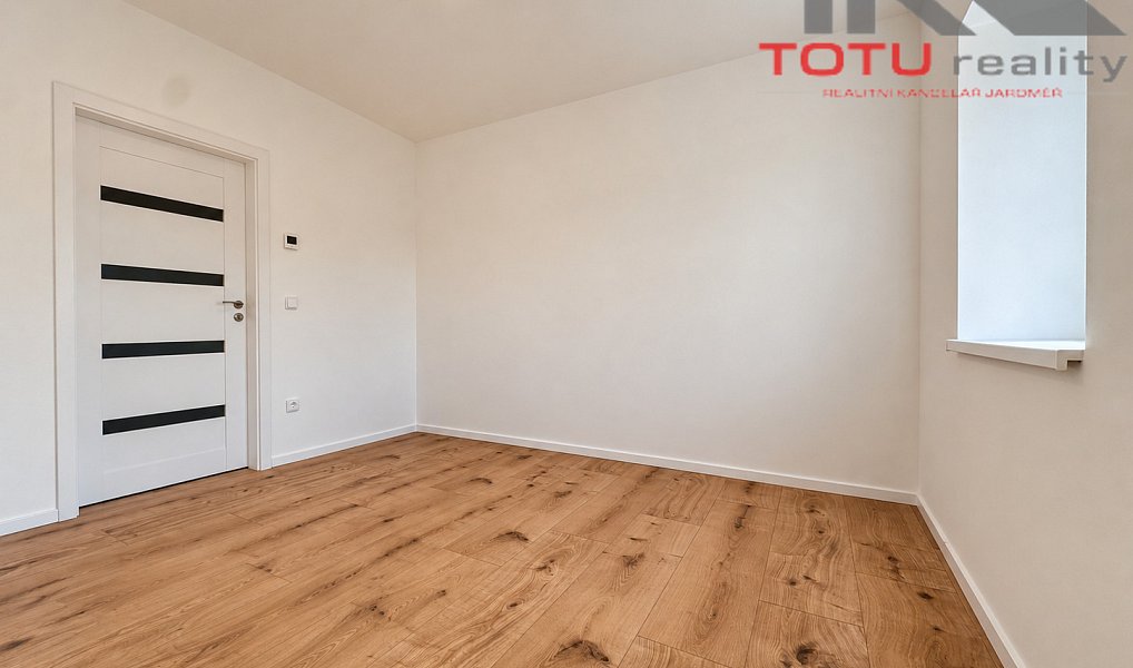 Pronájem bytu 2+kk 38 m², Černožice – náhled fotky 9
