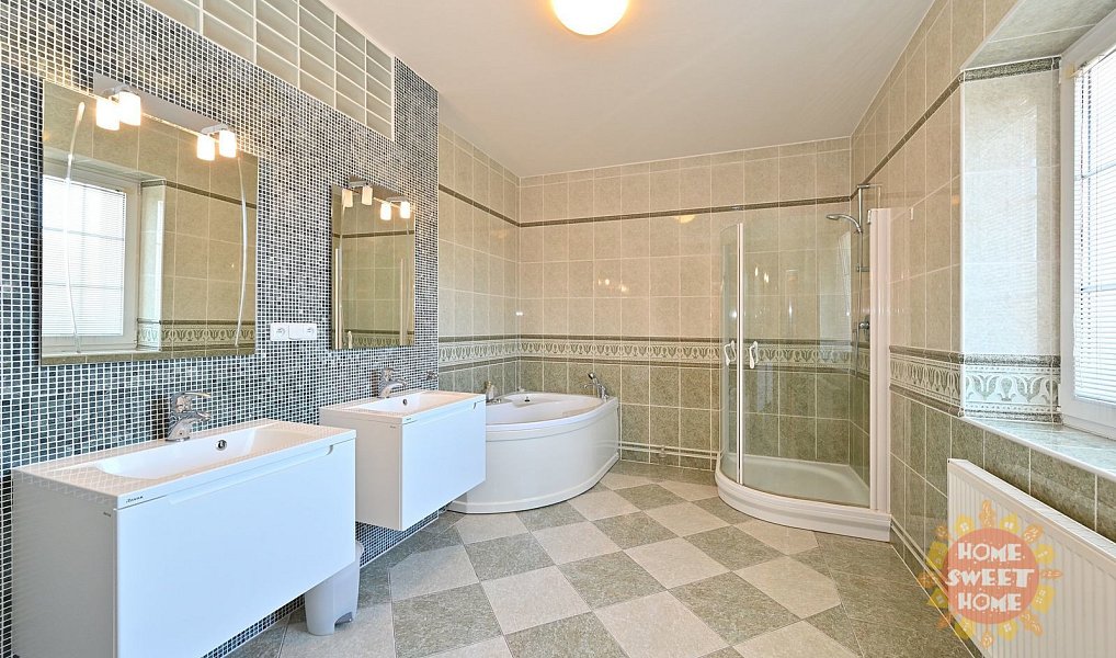 Pronájem domu 610 m² s pozemkem 747 m², Průhonice – náhled fotky 3