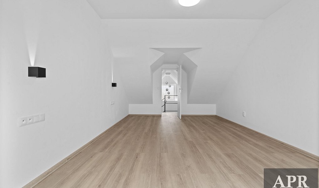 Prodej domu 76 m² s pozemkem 138 m², Nivnice – náhled fotky 10
