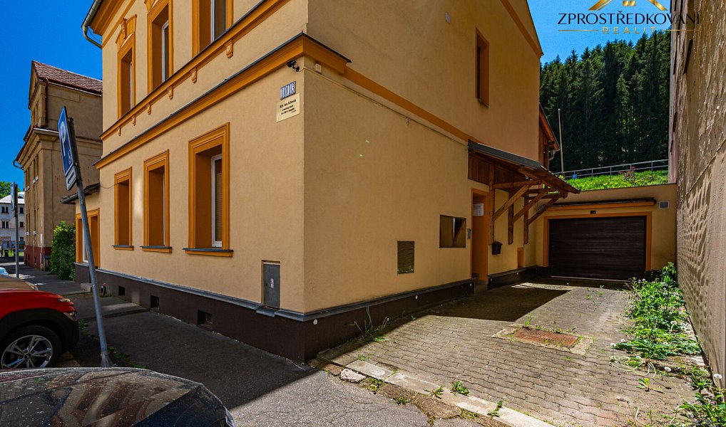 Prodej domu 259 m² s pozemkem 605 m², Kraslice – náhled fotky 4