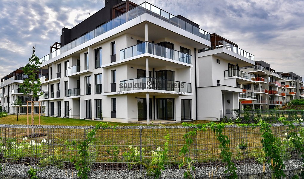 Pronájem bytu 3+kk 106 m², Praha – náhled fotky 13