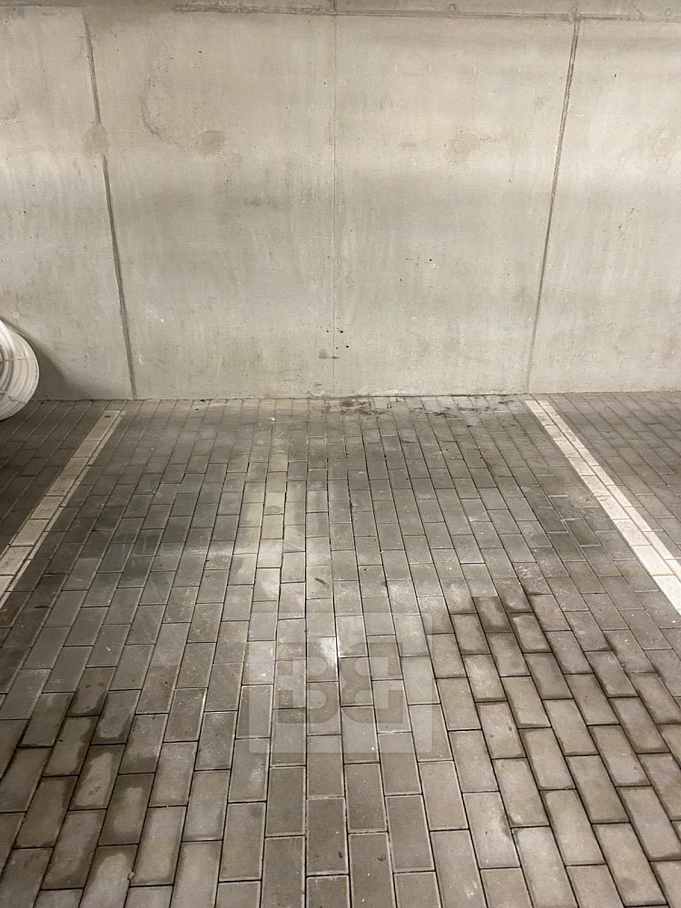 Pronájem garážového stání 16 m2, Praha - Střížkov – fotografie 2