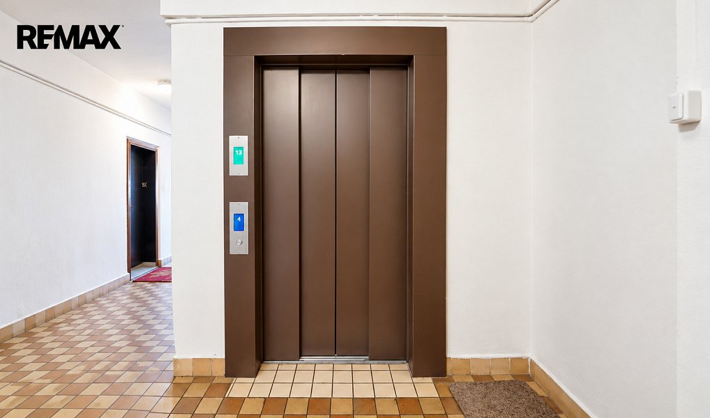 Prodej bytu 1+kk 25 m², Praha – náhled fotky 18