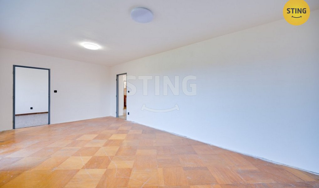 Prodej domu 270 m² s pozemkem 615 m², Strachotín – náhled fotky 9