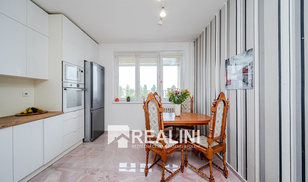 Prodej bytu 3+1 100 m², Havířov – náhled fotky 2
