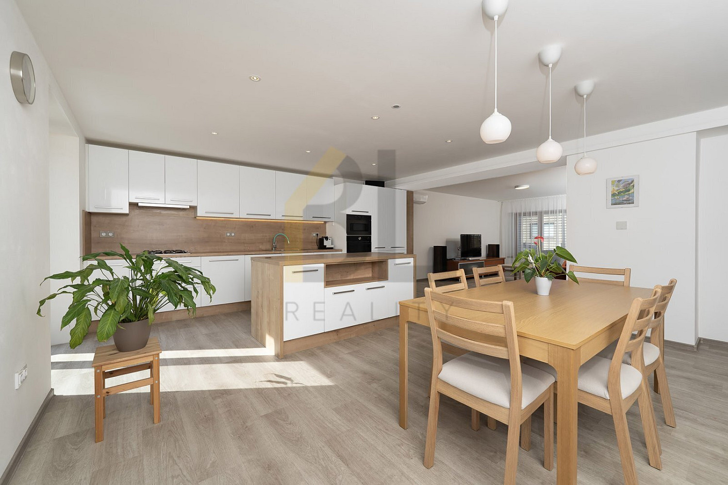 Prodej domu 160 m² s pozemkem 336 m² — photo 2