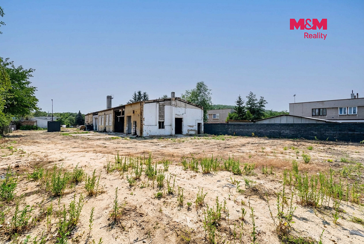 Prodej komerčního pozemku 1 554 m² — photo 2
