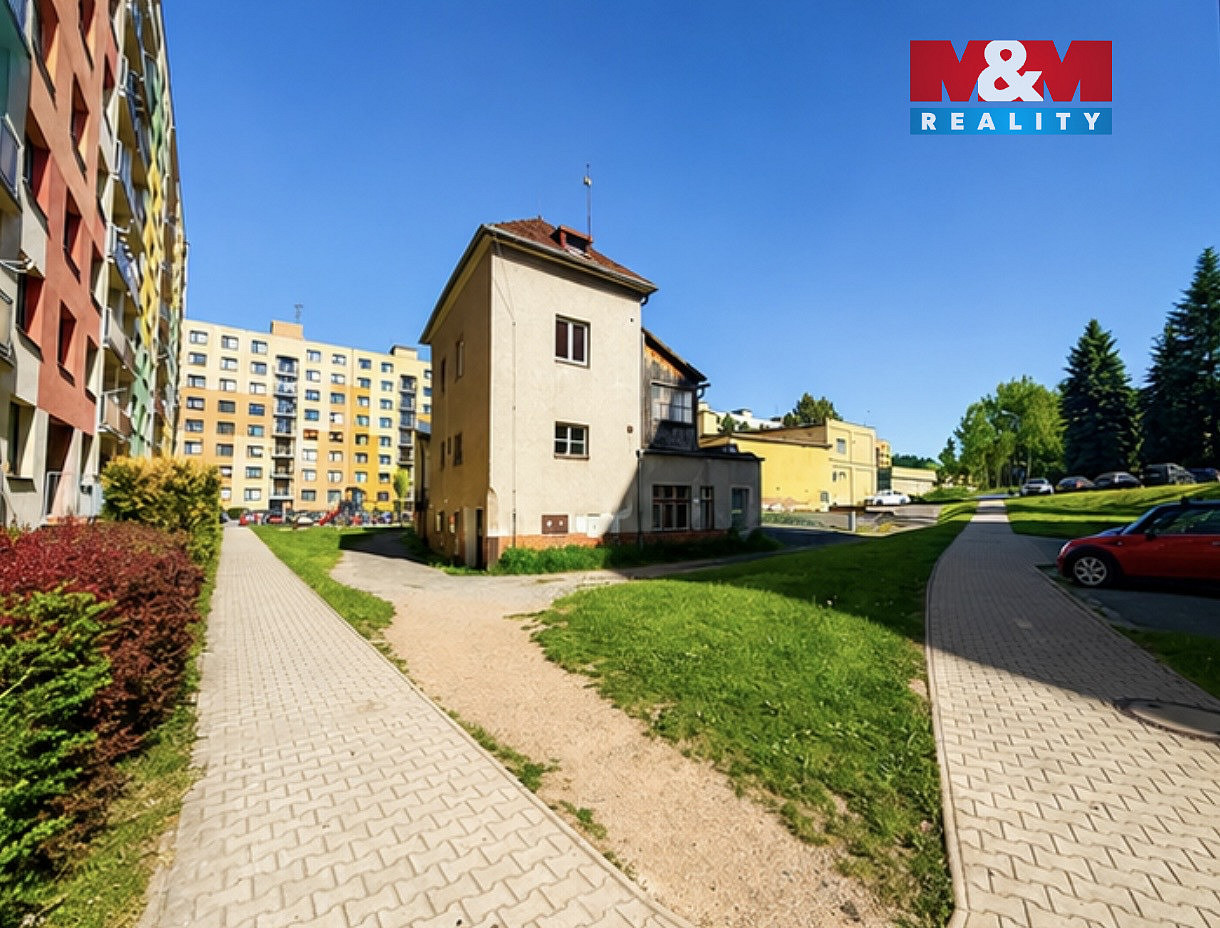 Prodej nájemního domu, činžáku 200 m² – fotografie 2