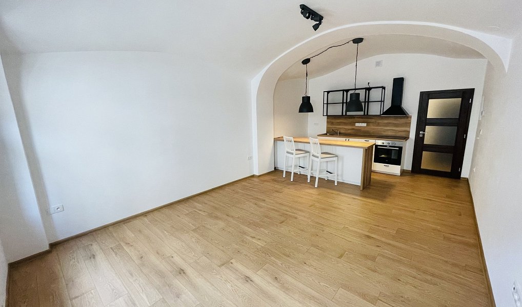 Pronájem bytu 1+kk 38 m², Boskovice – náhled fotky 2
