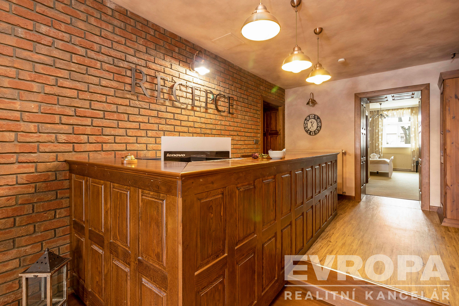 Prodej ubytovacího objektu 1 100 m² – fotografie 2