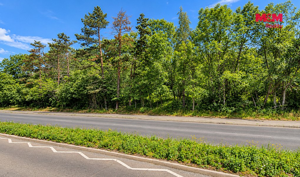 Prodej zahrady 1 200 m², Praha – náhled fotky 3
