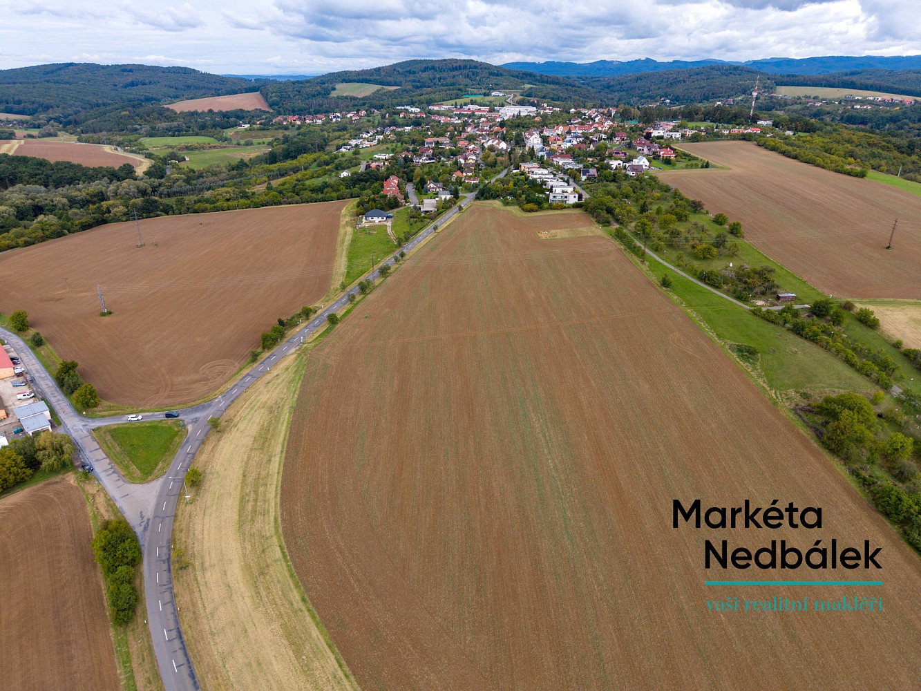 Prodej pole 5 872 m²