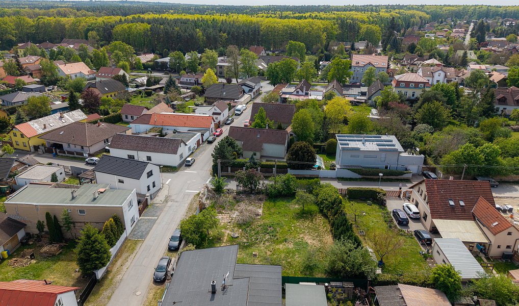 Prodej stavebního pozemku 722 m², Jirny – náhled fotky 11