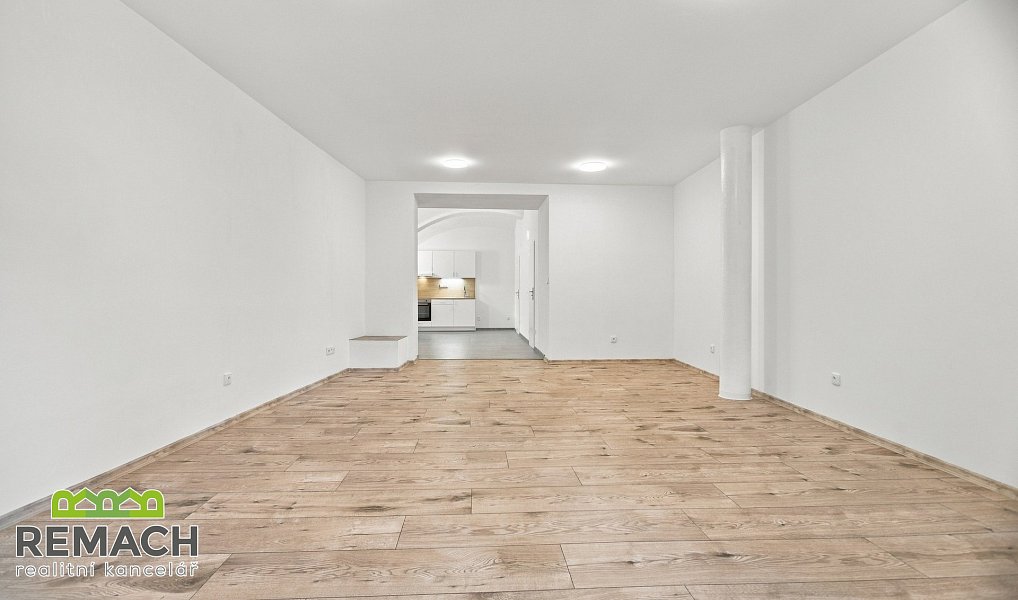 Pronájem bytu 1+1 72 m², Náchod – náhled fotky 8