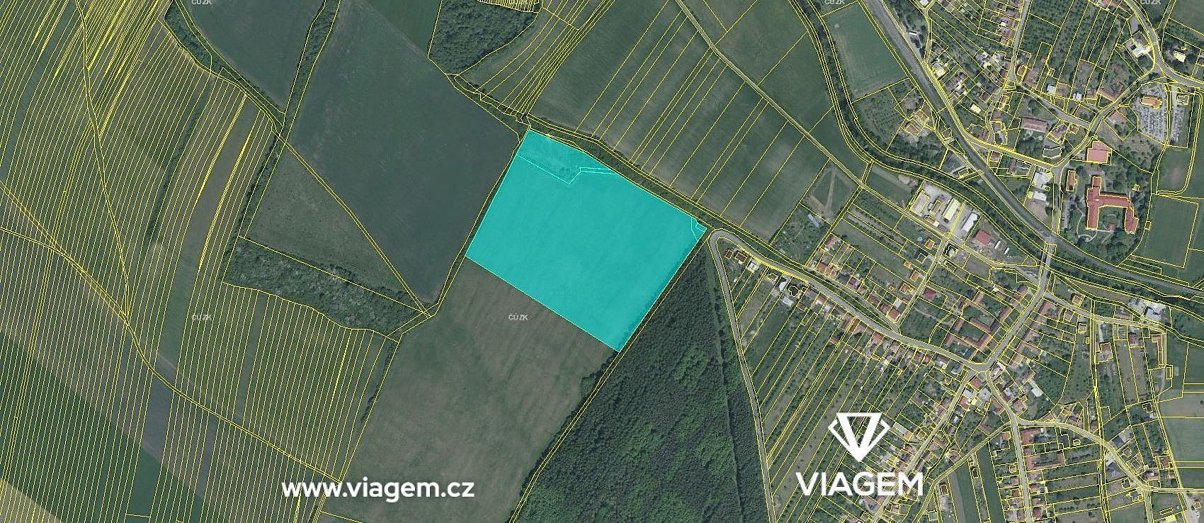 Prodej pole 1 098 m²