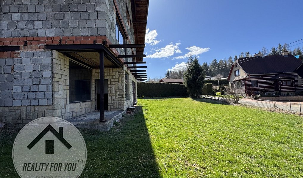 Prodej domu 270 m² s pozemkem 1 011 m², Jesenný – náhled fotky 12