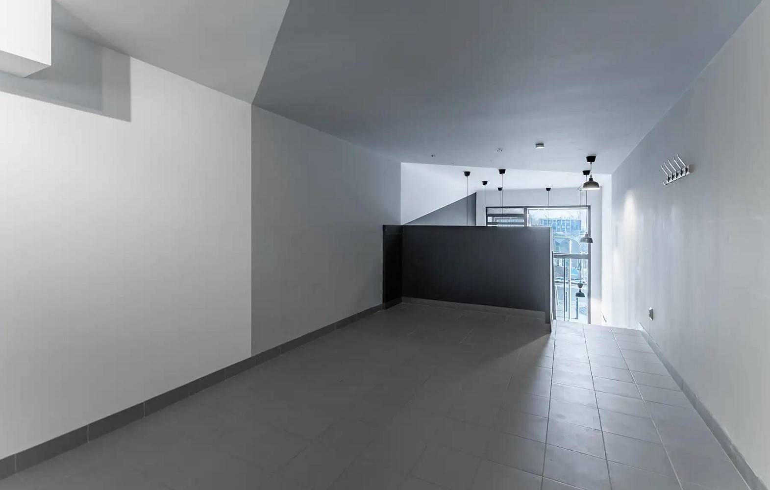 Pronájem kanceláře 54 m² – fotografie 3