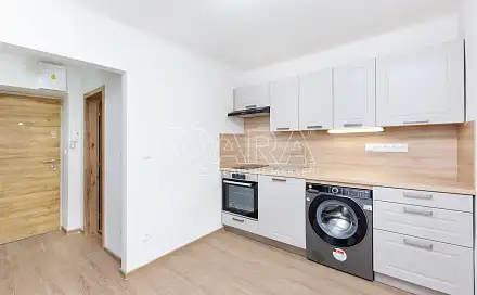 Pronájem bytu 1+1 31 m², Lipová, Sezimovo Ústí, okres Tábor