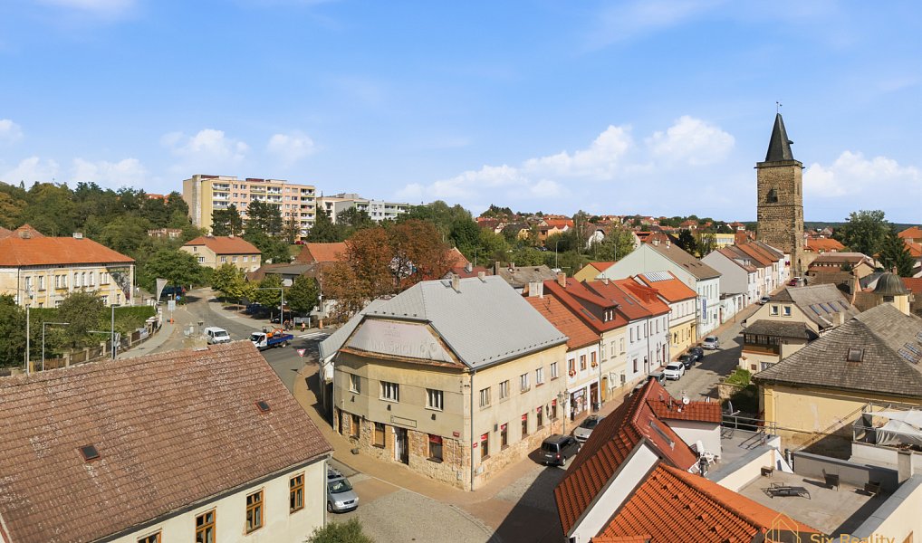 Prodej ubytovacího objektu 663 m², Rakovník – náhled fotky 32