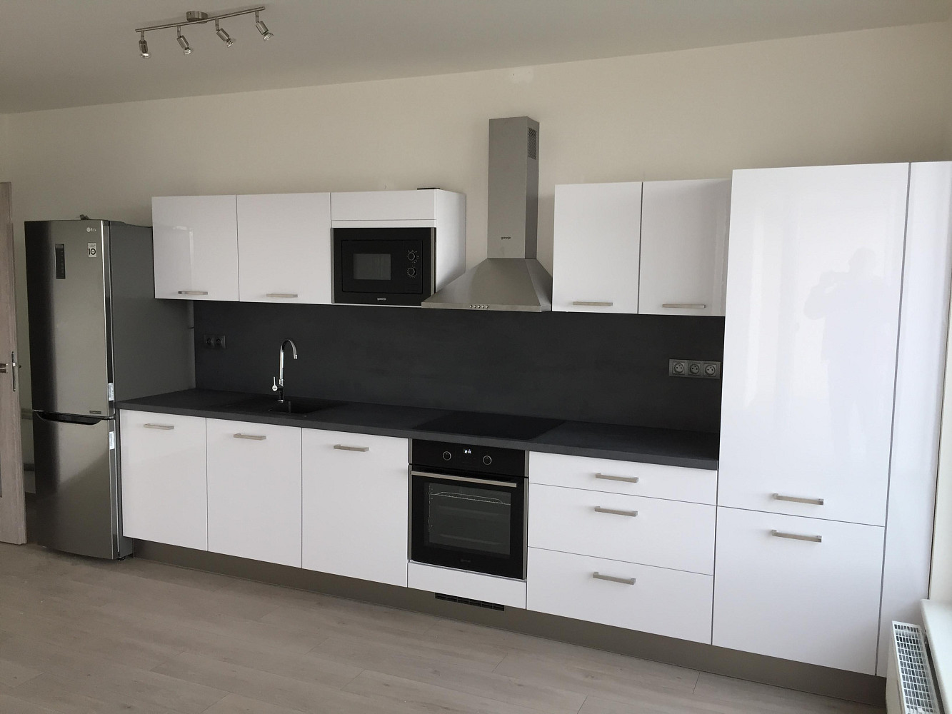 Pronájem bytu 2+kk 58 m² — photo 2