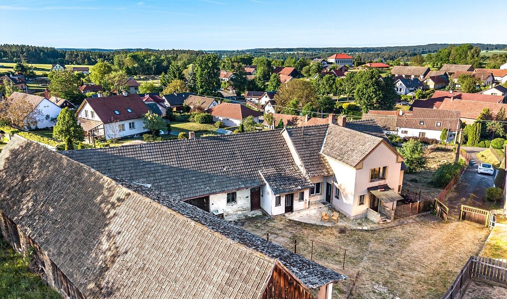 Prodej chaty/chalupy 390 m² s pozemkem 1 268 m², Bernartice – náhled fotky 10