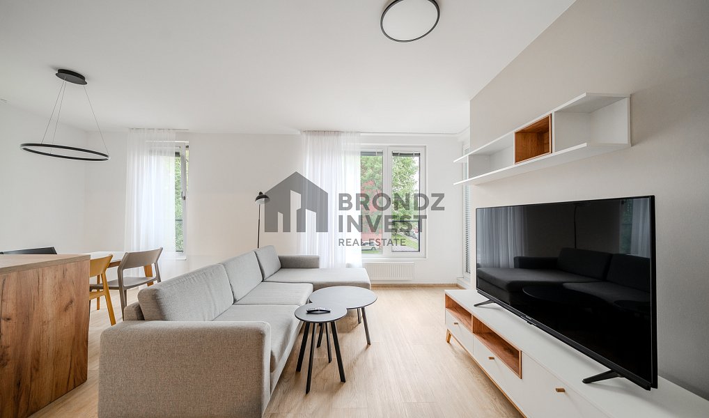Pronájem bytu 3+kk 82 m², Praha – fotka 1 z 16