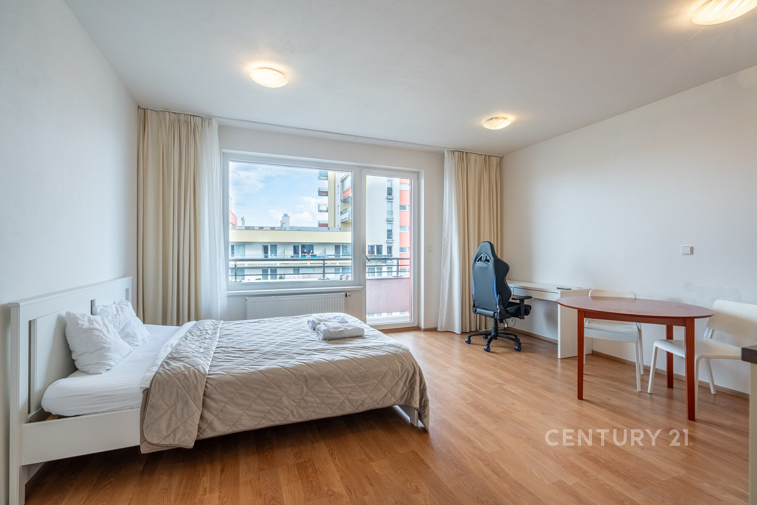 Pronájem bytu 1+kk 40 m²