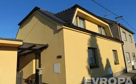 Pronájem domu 220 m² s pozemkem 553 m², Orebská, Pardubice - Svítkov